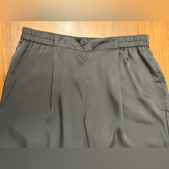 DKNY Wide Leg Cropped Satin Pants Size Large New Navy Flowy Dressy Business NWT - Picture 5 of 11